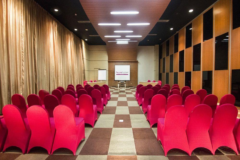 Hotel Favehotel Mex Tunjungan 3*