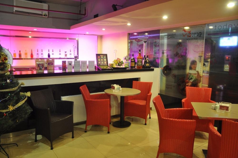 Favehotel Mex Tunjungan Hotel