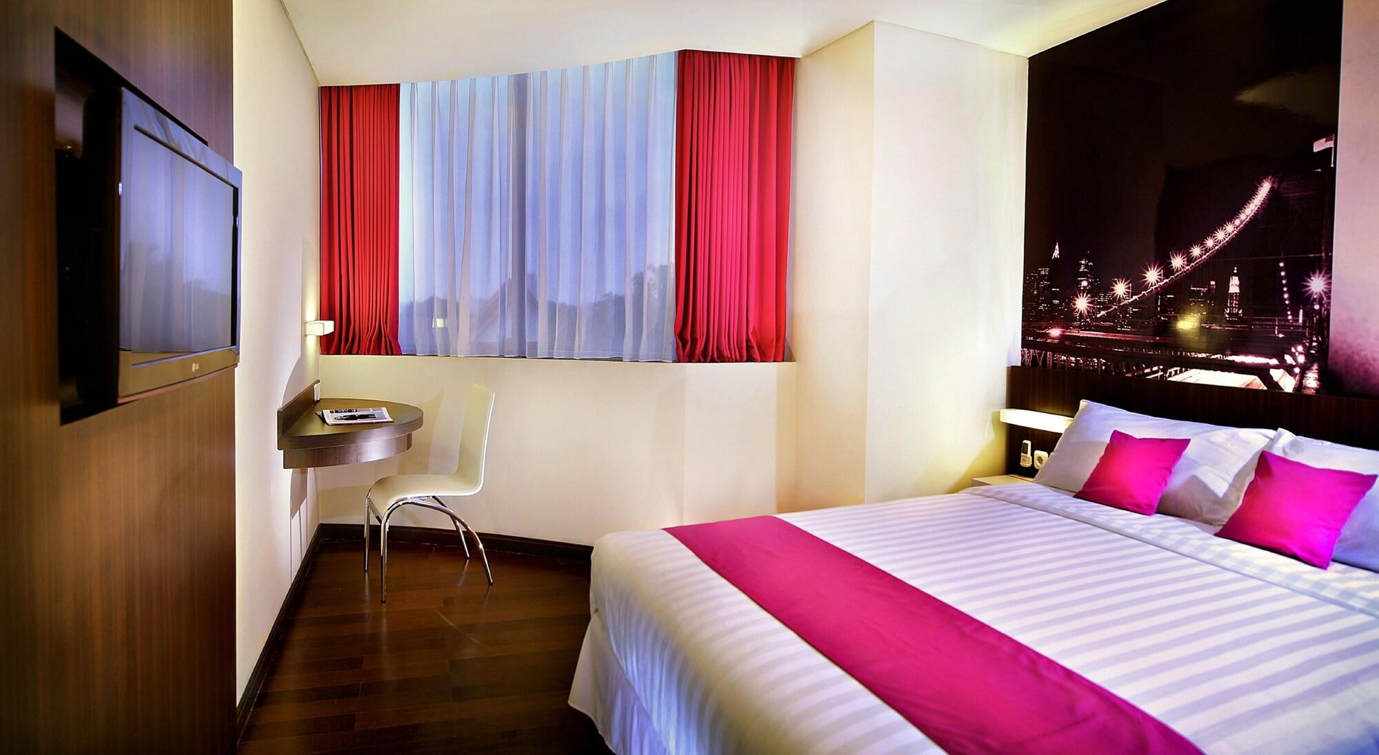 Hotel Favehotel Mex Tunjungan 3*