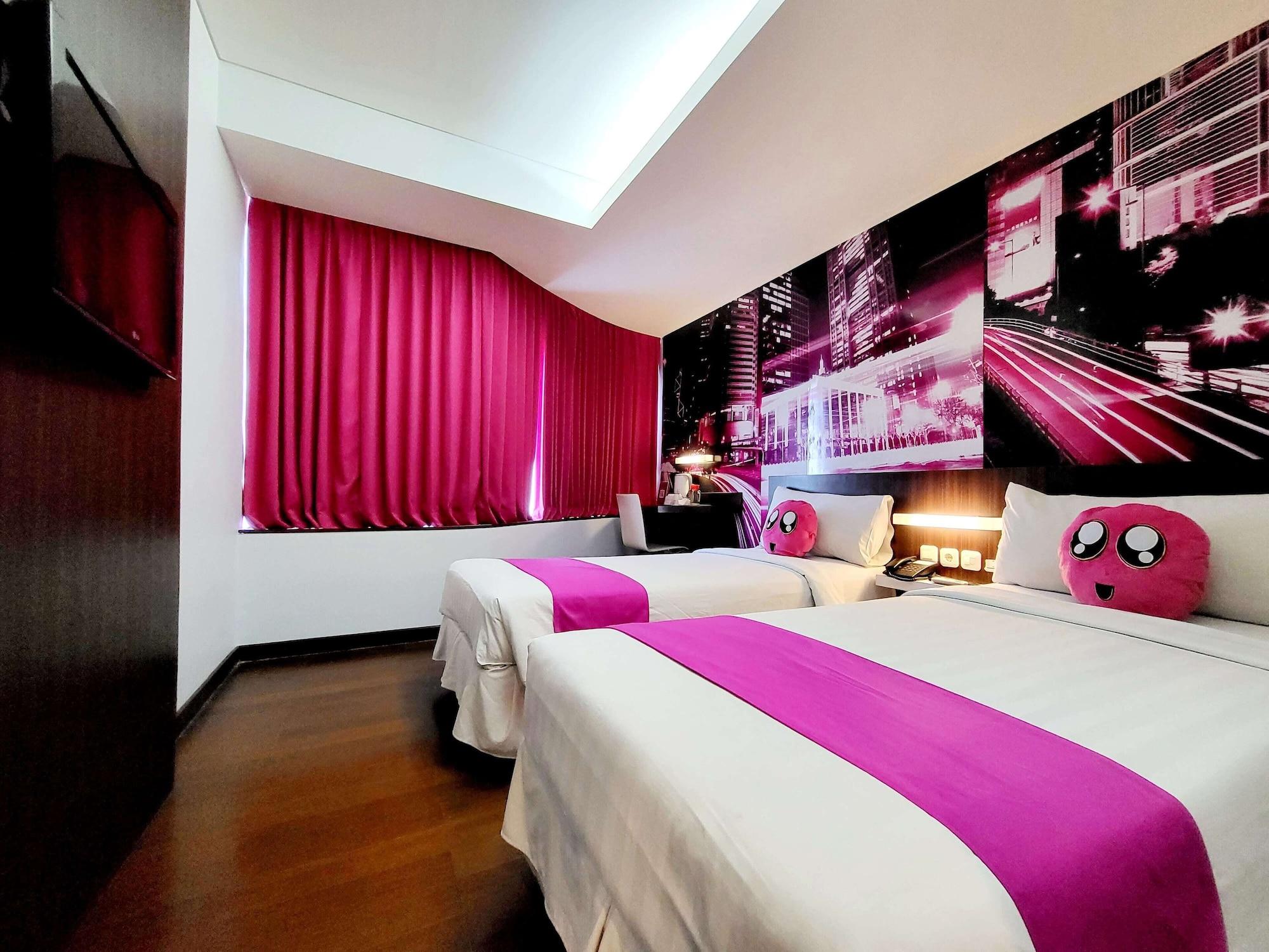 Hotel Favehotel Mex Tunjungan 3*