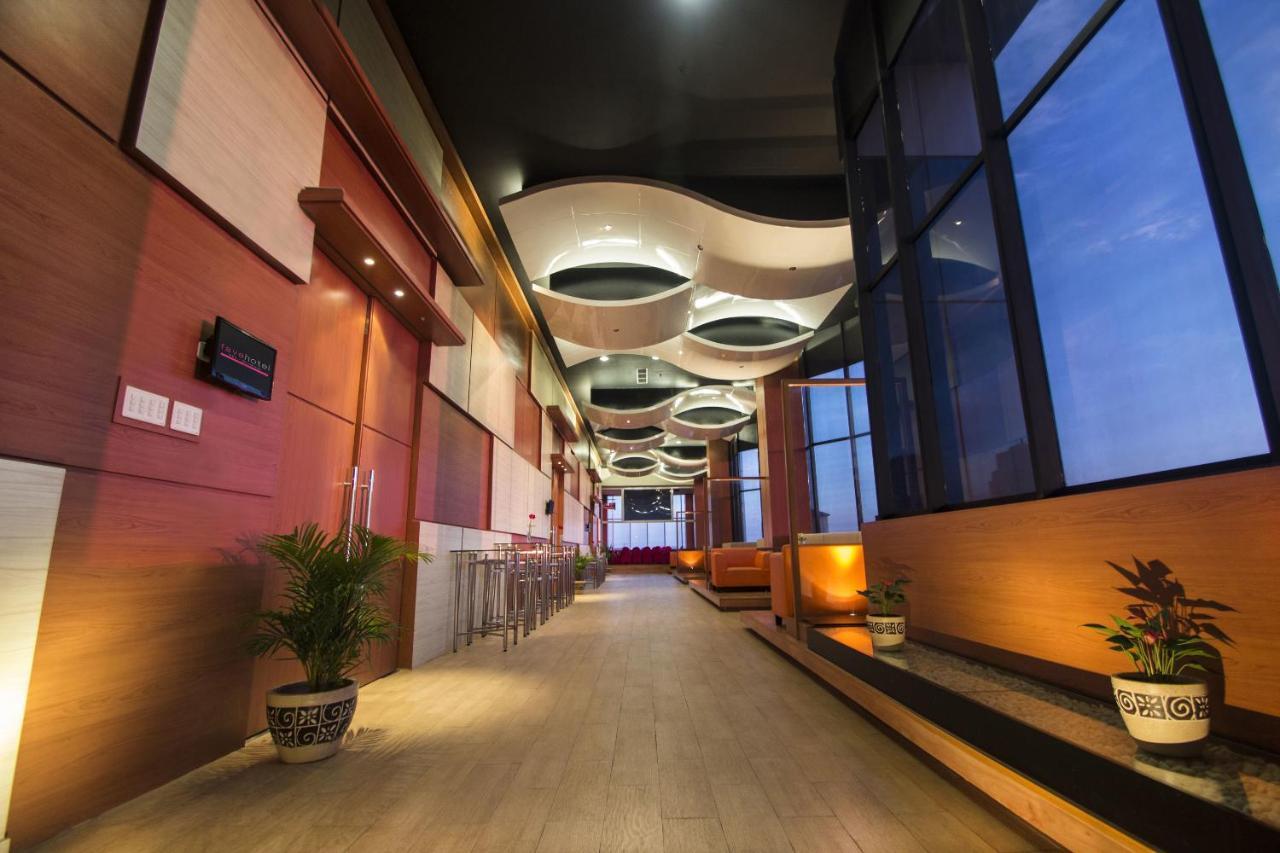 Favehotel Mex Tunjungan 3*