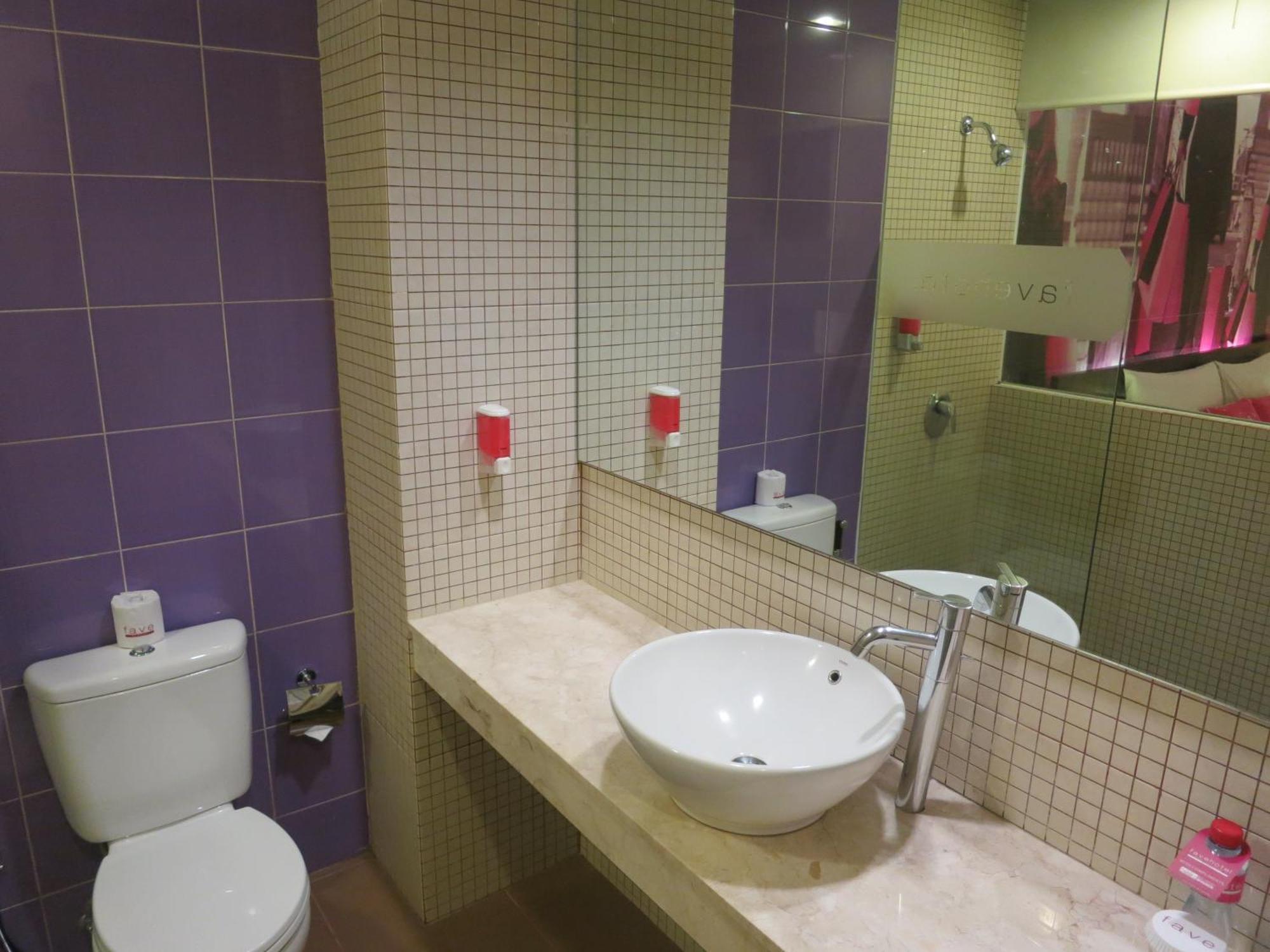 Favehotel Mex Tunjungan 3*