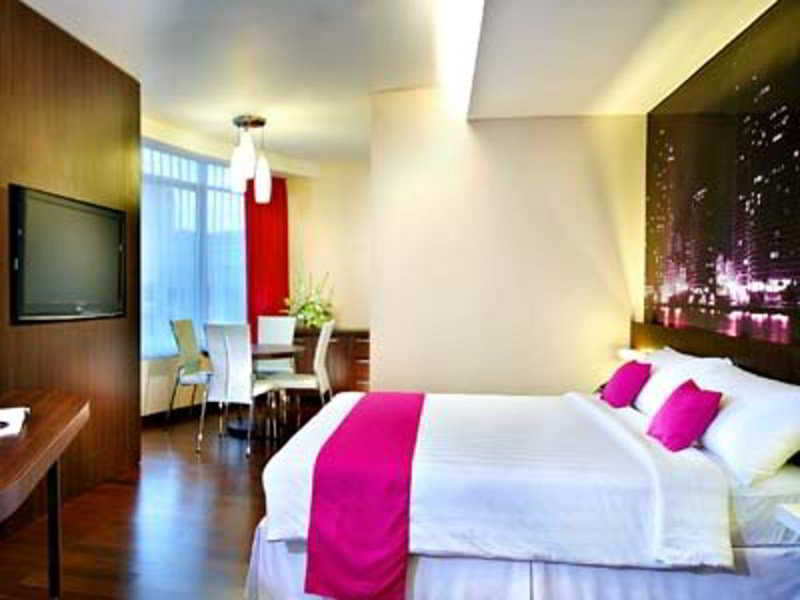 Hotel Favehotel Mex Tunjungan 3*