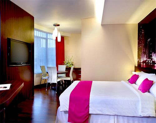 Favehotel Mex Tunjungan 3*