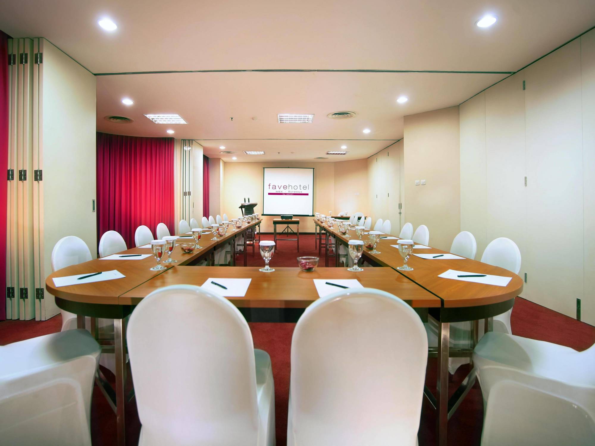 Favehotel Mex Tunjungan 3* Surabaya