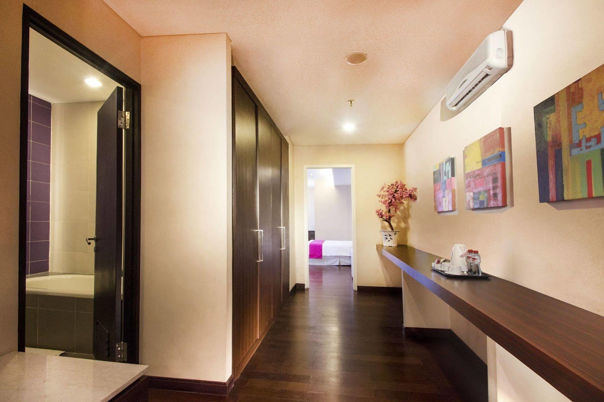 Favehotel Mex Tunjungan Hotel 3*