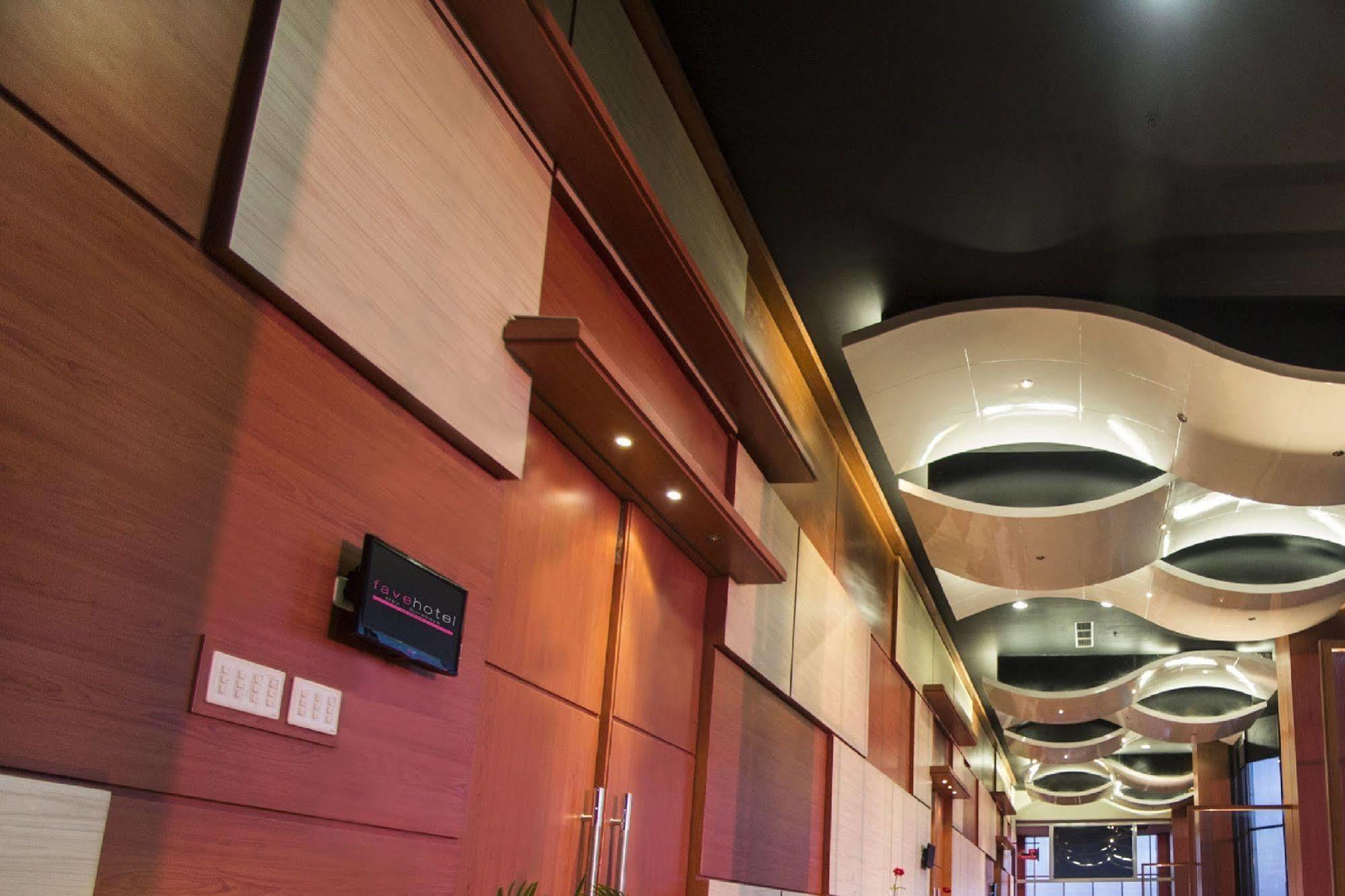 Favehotel Mex Tunjungan 3* Surabaya